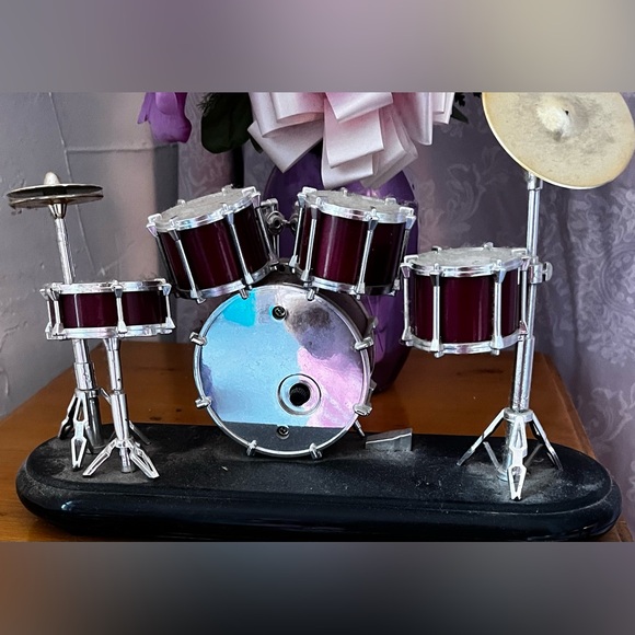 Metal small image of drums - Picture 1 of 3